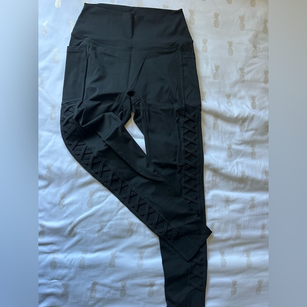Coffee sweat black leggings with side mesh, size medium